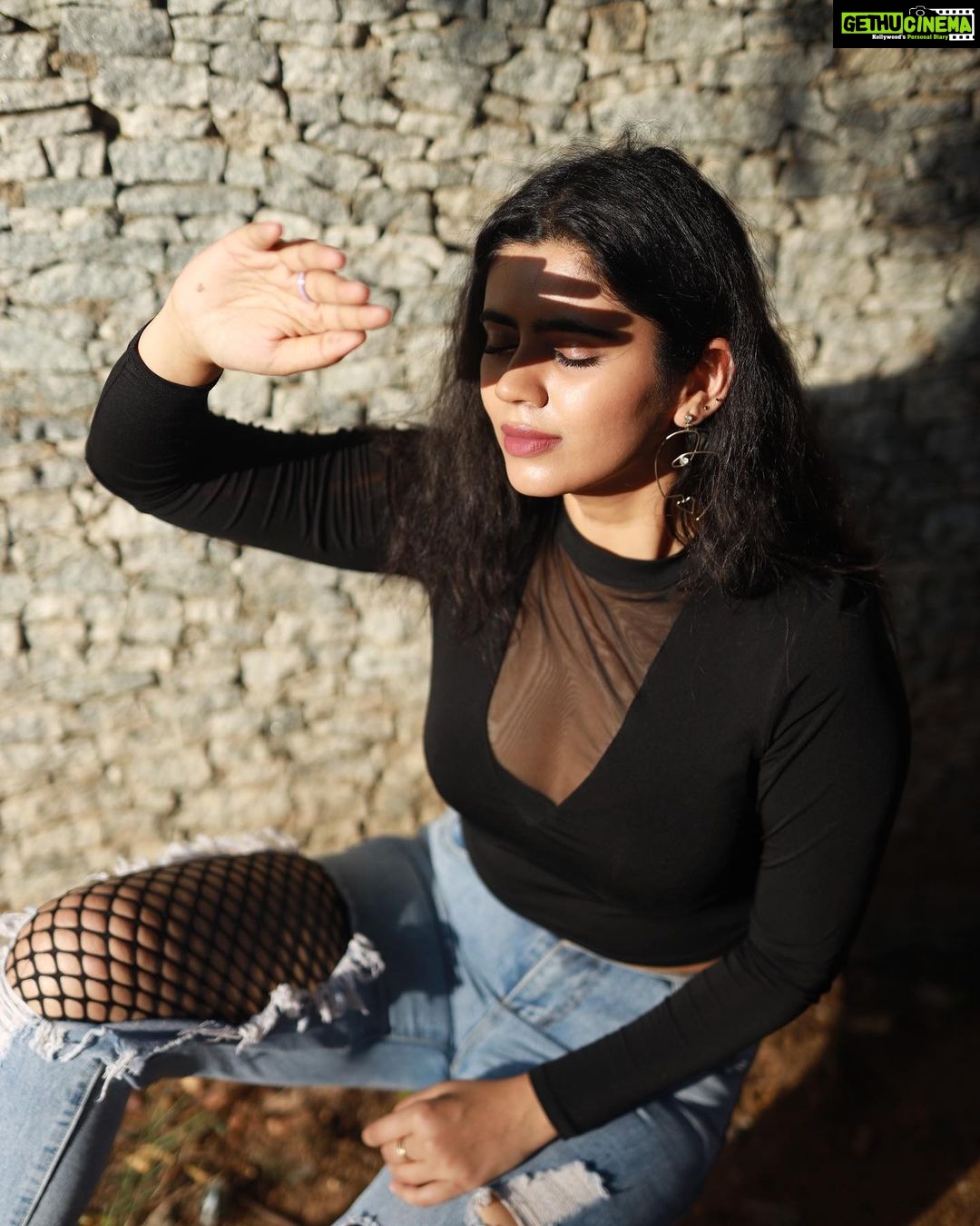 Soundariya Nanjundan Instagram - Feeling fierce and sun-kissed ππ€ β
πΈ- @crackjackphotography β
β
β
β
β
#soundariyananjundan #chennai #kannadiga #soundariya #actress #tamilcinema #model #actor #tamilnadu #bangalore #cinema #modellife #soundarya #soundaryananjundan #blackgirlmagic #fashion #outfitoftheday #ootdfashion #reels #blackpink #photo #photographer #camera #lifestyle #fashionblogger #travel #blackandwhite #bnw #black Tamilnadu,India