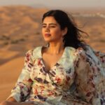 Soundariya Nanjundan Instagram - Sunset 🏜️> Magical Glow 🌞 🏜️ 📸 - @bhoopalm_official Outfit- @sankalptheboutique #styledbyme ✨ 🏜️ 🏜️ 🏜️ 🏜️ 🏜️ #soundariyananjundan #desert #travel #nature #photography #desertlife #travelphotography #adventure #love #landscape #sunset #dubai #photooftheday #instagood #sahara #instagram #art #travelgram #sand #explore #uae #naturephotography #uae #instagood #mountains #dubaidesert #instalike #desertvibes #fashion #fashionblogger #photooftheday #photography #instagood #instalike #likesforlike Dubai Desert