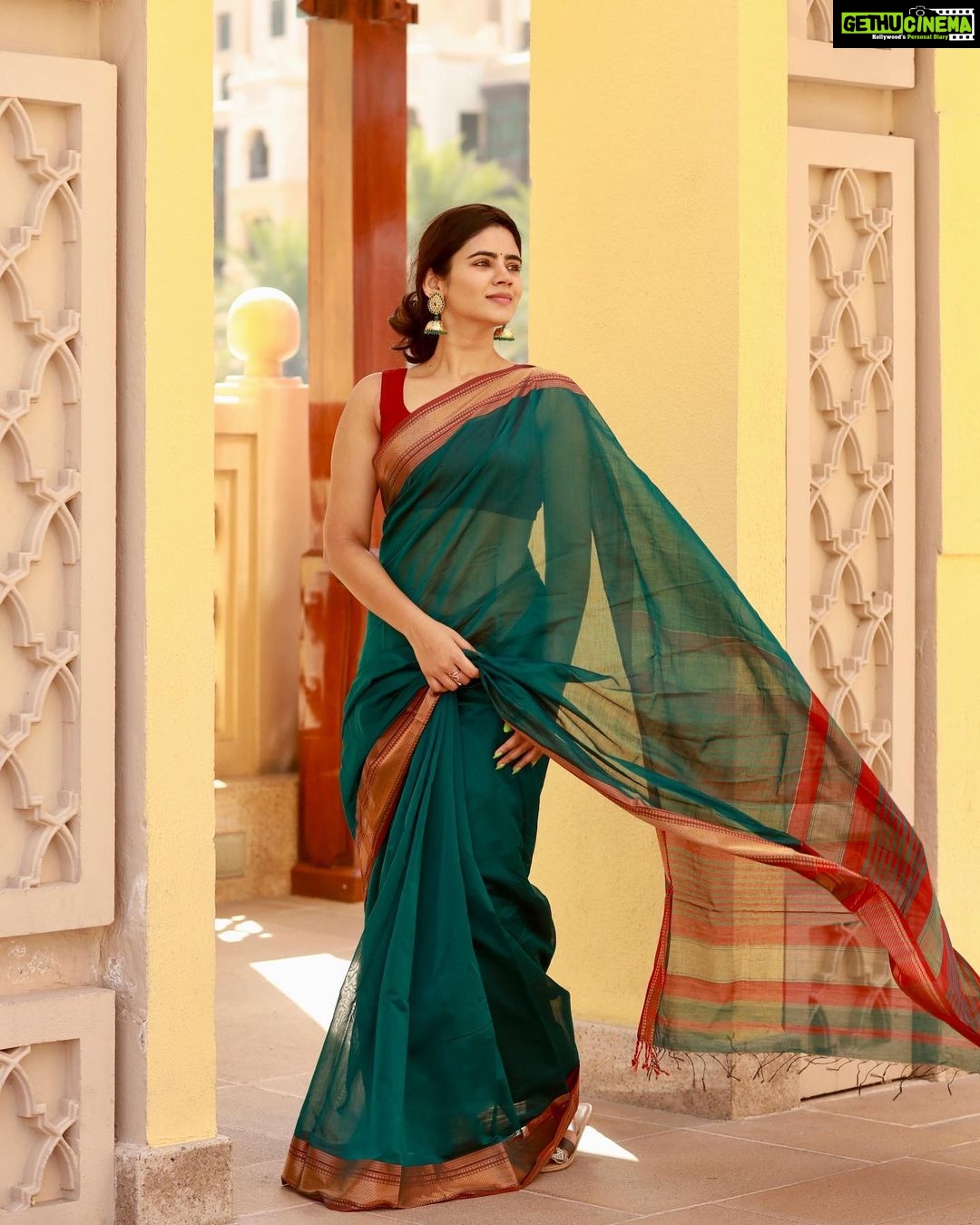 Soundariya Nanjundan Instagram - She embraces the unknown, for she knows where she's going ππ πͺ· πΈ- @bhoopalm_official πͺ· πͺ· πͺ· πͺ· πͺ· #soundariyananjundan #lotus #sarees #saree #sareelove #fashion #flowers #followforfollowback #like #instadaily #sareelovers #sareesofinstagram #ethnicwear #sareeblouse #silksarees #sareefashion #silksaree #indianwear #sareeindia #instagram #silk #indianfashion #sareedraping #traditional #designersarees #sareecollection #india #sareelover #sareestyle #sareeblousedesigns