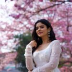 Soundariya Nanjundan Instagram - Bangalore's streets have never looked more magical than during cherry blossom season 🌸 🌸 🌸 📸- @bhoopalm_official 🫰🏻 Outfit- @mayon_by_subhathracouture Hairdo - @meghna_makeoverartistry 🪷 #stylebyme ✨ 🌸 🌸 🌸 #soundariyananjundan #bangalore #cherryblossom #streetstyle #fashion #style #streetwear #ootd #streetphotography #fashionblogger #photography #streetfashion #street #instagood #fashionstyle #fashionista #instafashion #outfitoftheday #outfit #love #photooftheday #model #lifestyle #like #art #instagram #styleblogger #picoftheday #follow Bangalore, India