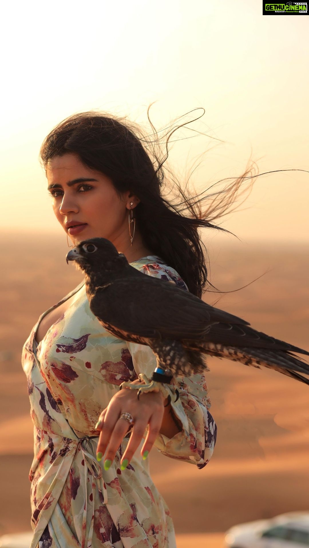 Soundariya Nanjundan - 20.4K Likes - Ruling the sand with grace and strength 🦅
🏜️
🎥 - @bhoopalm_official
Outfit- @sankalptheboutique
#styledbyme ✨
🏜️
🏜️
🏜️
🏜️
🏜️
#soundariyananjundan
#desert #travel #nature #photography #desertlife #travelphotography #adventure #love #landscape #sunset #dubai #photooftheday #instagood #sahara #instagram #art #travelgram #sand #explore #uae #naturephotography #uae #instagood #mountains #dubaidesert #instalike #desertvibes #fashion #fashionblogger #photooftheday #photography #instagood #instalike #likesforlike