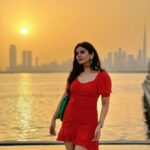 Soundariya Nanjundan Instagram - I’ve never met a sunset like this 🥺 The sky is putting on a show☄️ 🌅 📸- @bhoopalm_official 📍- @dubaicreekharbour 🌆 Outfit- @zara Accessories - @hm 🌅 🌅 🌅 🌅 #soundariyananjundan #dubaicreek #sunset #nature #photography #sky #travel #photooftheday #dubai #love #sunsetphotography #naturephotography #beach #sun #instagood #summer #beautiful #sea #picoftheday #clouds #photo #travelphotography #sunsetlovers #sunsets #instagram #uae #naturelovers #photographer #sunsetlover #dubaicreekharbour Dubai Creek Harbour
