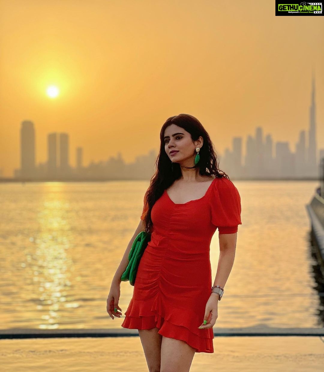 Soundariya Nanjundan Instagram - I’ve never met a sunset like this 🥺 The sky is putting on a show☄️ 🌅 📸- @bhoopalm_official 📍- @dubaicreekharbour 🌆 Outfit- @zara Accessories - @hm 🌅 🌅 🌅 🌅 #soundariyananjundan #dubaicreek #sunset #nature #photography #sky #travel #photooftheday #dubai #love #sunsetphotography #naturephotography #beach #sun #instagood #summer #beautiful #sea #picoftheday #clouds #photo #travelphotography #sunsetlovers #sunsets #instagram #uae #naturelovers #photographer #sunsetlover #dubaicreekharbour Dubai Creek Harbour