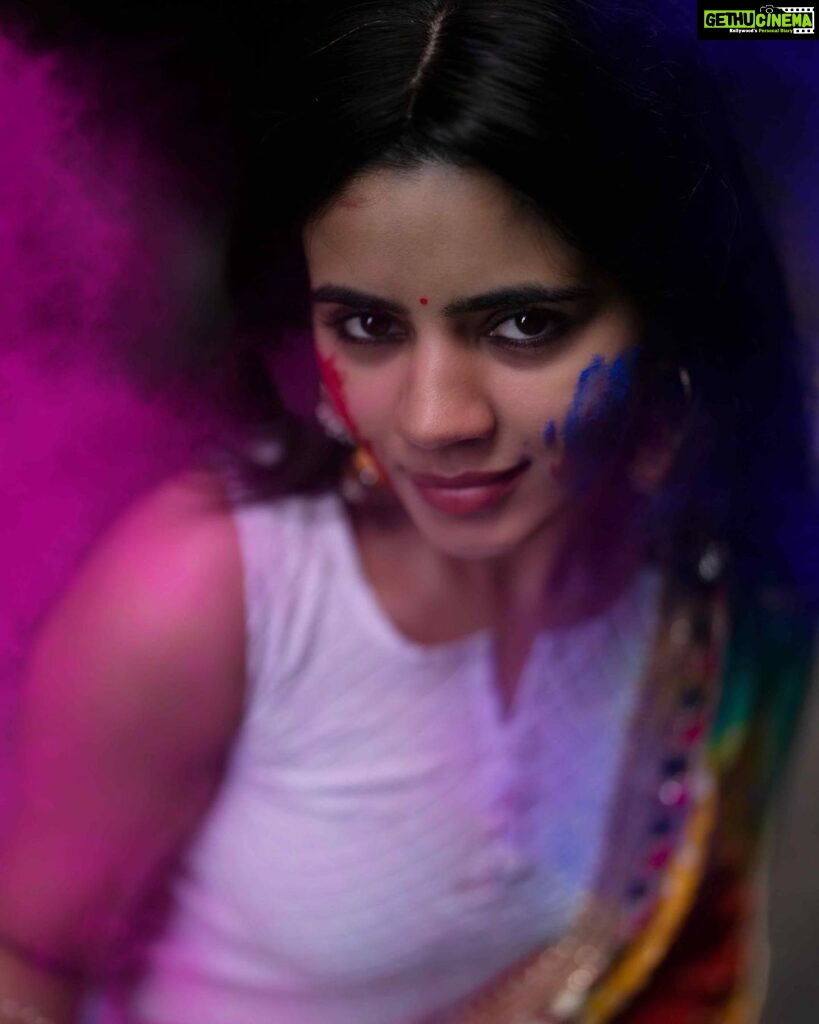 Soundariya Nanjundan Instagram - Colours are what make us feel alive. Let there be more of them 💜 #happyholi 💛 ☆ 📸- @rahulravindran Outfit - @instorefashions #styledbyme ✨ ☆ ☆ ☆ ☆ ☆ #soundariyananjundan #chennai #soundariya #actress #tamilcinema #model #actor #tamilnadu #bangalore #cinema #modellife #soundarya #soundaryananjundan #modelling #fashion #outfitoftheday #ootdfashion #reels #reelsinstagram #photo #photographer #camera #lifestyle #fashionblogger #travel #holi Sowcarpet, Tamil Nadu, India