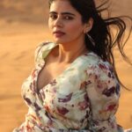 Soundariya Nanjundan Instagram - Sunset 🏜️> Magical Glow 🌞 🏜️ 📸 - @bhoopalm_official Outfit- @sankalptheboutique #styledbyme ✨ 🏜️ 🏜️ 🏜️ 🏜️ 🏜️ #soundariyananjundan #desert #travel #nature #photography #desertlife #travelphotography #adventure #love #landscape #sunset #dubai #photooftheday #instagood #sahara #instagram #art #travelgram #sand #explore #uae #naturephotography #uae #instagood #mountains #dubaidesert #instalike #desertvibes #fashion #fashionblogger #photooftheday #photography #instagood #instalike #likesforlike Dubai Desert