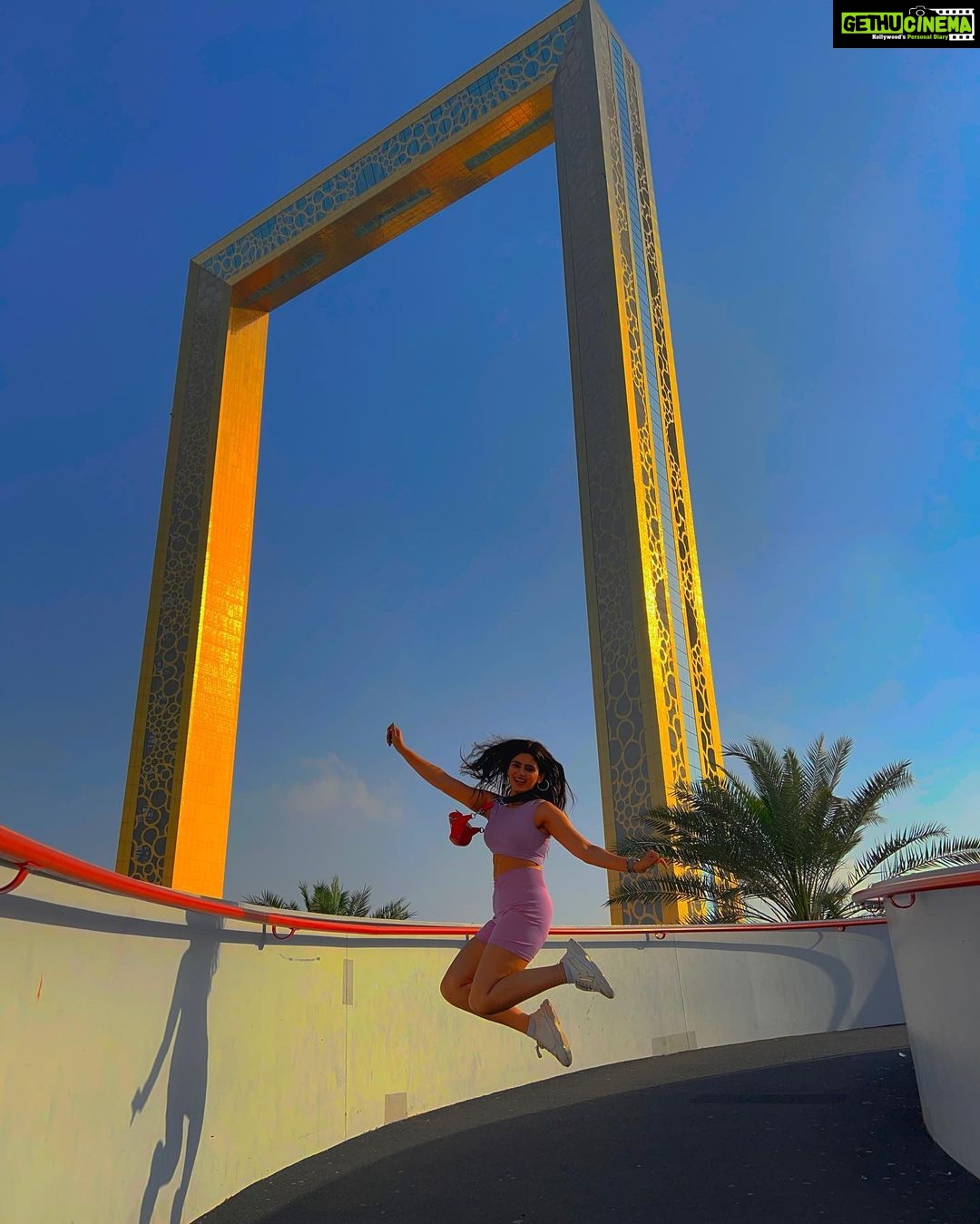 Soundariya Nanjundan Instagram - The Dubai Frame is the ultimate game of hide-and-seek - except you can't really hide behind a frame that big🤠💜 📸- @bhoopalm_official Outfit- @hm 💼- @guess #styledbyme 💜 💜 💜 💜 💜 💜 #soundariyananjundan #dubaiframe #dubai #uae #dubailife #love #fashion #instagram #instagood #india #travel #photography #dubaifashion #dubailifestyle #uae🇦🇪 #kannadiga #chennai #outfit #followforfollowback #likesforlike #instalike #travelphotography #destination #purple #ootd #photography #fashionblogger #blogger #influencer #model