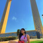 Soundariya Nanjundan Instagram - The Dubai Frame is the ultimate game of hide-and-seek - except you can't really hide behind a frame that big🤭 💜 📸- @bhoopalm_official Outfit- @hm 💼- @guess #styledbyme 💜 💜 💜 💜 💜 💜 #soundariyananjundan #dubaiframe #dubai #uae #dubailife #love #fashion #instagram #instagood #india #travel #photography #dubaifashion #dubailifestyle #uae🇦🇪 #kannadiga #chennai #outfit #followforfollowback #likesforlike #instalike #travelphotography #destination #purple #ootd #photography #fashionblogger #blogger #influencer #model