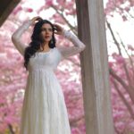 Soundariya Nanjundan Instagram - Lost in a sea of pink 🌸🕊️ #cherryblossom 🌸 🌸 📸 - @bhoopalm_official 🫰🏻 Outfit- @mayon_by_subhathracouture Hairdo - @meghna_makeoverartistry 🪷 #stylebyme ✨ 🌸 🌸 🌸 #soundariyananjundan #bangalore #cherryblossom #streetstyle #fashion #style #streetwear #ootd #streetphotography #fashionblogger #photography #streetfashion #street #instagood #fashionstyle #fashionista #instafashion #outfitoftheday #outfit #love #photooftheday #model #lifestyle #like #art #instagram #styleblogger #picoftheday #follow Bangalore, India