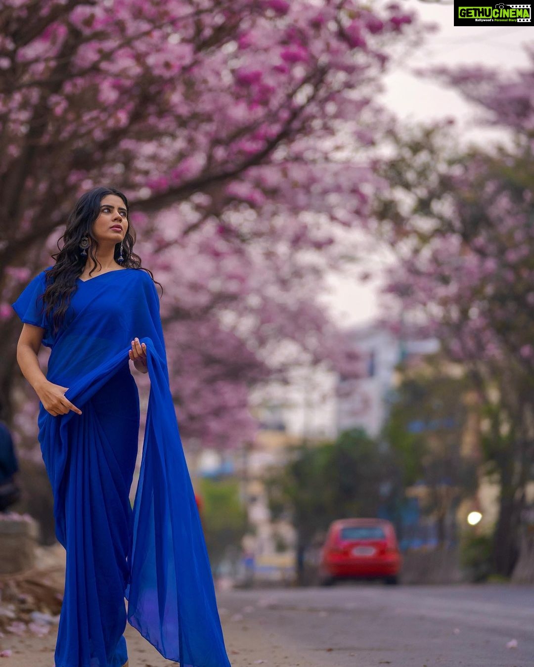 Soundariya Nanjundan Instagram - She was a wild, beautiful dream that had come to lifeπ π¦ πΈ- @reflectionofmymemories π«°π» Hairdo - @meghna_makeoverartistry πͺ· #stylebyme β¨ π¦ π¦ π¦ #soundariyananjundan #bangalore #cherryblossom #streetstyle #fashion #style #streetwear #ootd #streetphotography #fashionblogger #photography #streetfashion #street #instagood #fashionstyle #fashionista #instafashion #outfitoftheday #outfit #love #photooftheday #model #lifestyle #like #art #instagram #styleblogger #picoftheday #follow Bangalore, India
