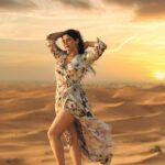 Soundariya Nanjundan Instagram - Follow me to the desert🏜️ 🐫 she dares the stars to fade and the jealous sun will rise again to cool the heat she's made 🌞 🏜️ "The best of me is yet to come." 🏜️ 📸 - @bhoopalm_official Outfit- @sankalptheboutique #styledbyme ✨ 🏜️ 🏜️ 🏜️ 🏜️ 🏜️ #soundariyananjundan #desert #travel #nature #photography #desertlife #travelphotography #adventure #love #landscape #sunset #dubai #photooftheday #instagood #sahara #instagram #art #travelgram #sand #explore #uae #naturephotography #uae #instagood #mountains #dubaidesert #instalike #desertvibes #fashion #fashionblogger #photooftheday #photography #instagood #instalike #likesforlike Dubai Desert
