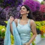 Soundariya Nanjundan Instagram - Lost in a sea of flowers 💐 🌻 Not a garden person, but still i love to enjoy the beauty of flowers 🙈🌼 #flowers #naturelover" 🌻 📸- @bhoopalm_official Outfit- @kiarainchennai 🌻 🌻 🌻 🌻 🌻 #soundariyananjundan #dubai #uae #mydubai #dubailife #abudhabi #love #naturephotography #fashion #garden #flower #dubaimiraclegarden #instagram #qatar #dubaimall #instagood #india #travel #photography #luxury #dubaifashion #emirates #dubaimarina #burjkhalifa #saudiarabia #paris #bahrain #dubailifestyle Dubai Miracle Garden