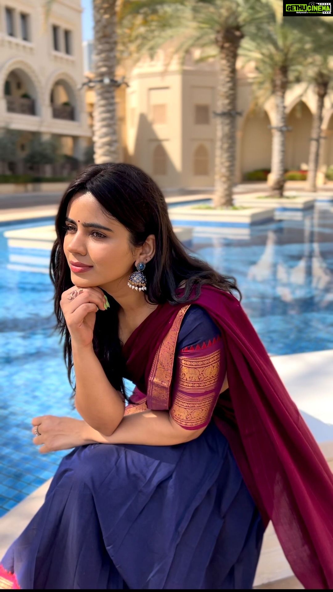 Soundariya Nanjundan Instagram - Apdia?😉 💜 🎥- @bhoopalm_official Half saree- @ivalinmabia 💜 💜 💜 💜 💜 #JoshMeinAaja @officialjoshapp @joshapp.tamil #soundariyananjundan #saree #sareelove #fashion #instagram #lifestyle #instagood #sareesofinstagram #ethnicwear #sareefashion #indianwear #dubai #southindian #indianfashion #traditional #sareecollection #india #sareestyle #soundarya #instadaily #outfit #photography #photo #travel #followforfollowback #likesforlike #ootd #trendingreels #reelsinstagram The Palace Downtown