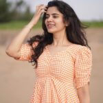 Soundariya Nanjundan Instagram - Dare to be unapologetically yourself, and watch how not giving a damn sets you free. 🚫🦋 #UnleashYou" #nomakeup #bareskin . Outfit- @yaakkai_apparel 📸 - @barath_blze Styling- @tharsika_tharshi ✨ . #soundariyananjundan