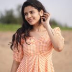 Soundariya Nanjundan Instagram - Dare to be unapologetically yourself, and watch how not giving a damn sets you free. 🚫🦋 #UnleashYou" #nomakeup #bareskin . Outfit- @yaakkai_apparel 📸 - @barath_blze Styling- @tharsika_tharshi ✨ . #soundariyananjundan