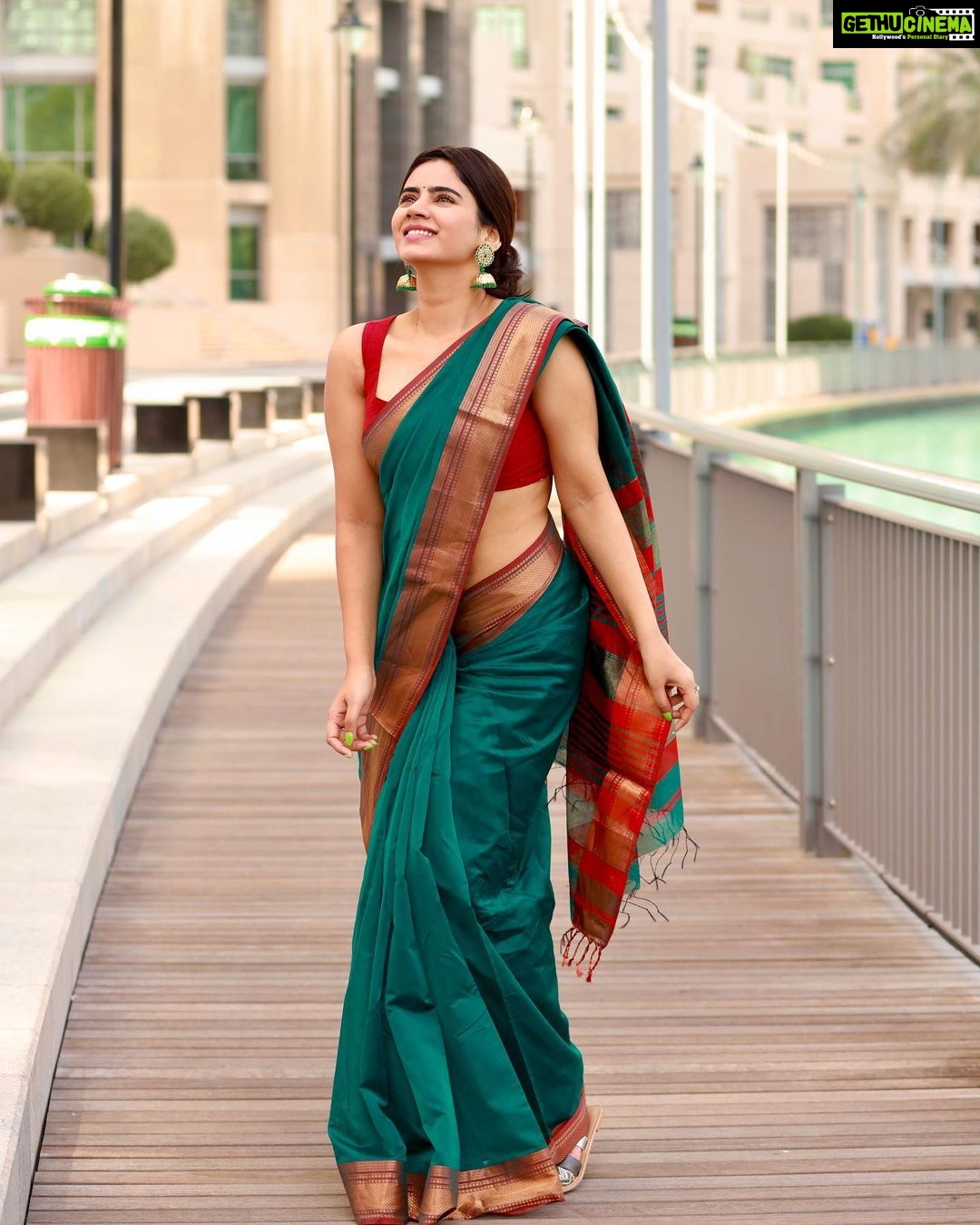 Soundariya Nanjundan Instagram - She embraces the unknown, for she knows where she's going ππ πͺ· πΈ- @bhoopalm_official πͺ· πͺ· πͺ· πͺ· πͺ· #soundariyananjundan #lotus #sarees #saree #sareelove #fashion #flowers #followforfollowback #like #instadaily #sareelovers #sareesofinstagram #ethnicwear #sareeblouse #silksarees #sareefashion #silksaree #indianwear #sareeindia #instagram #silk #indianfashion #sareedraping #traditional #designersarees #sareecollection #india #sareelover #sareestyle #sareeblousedesigns