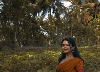 Soundariya Nanjundan Instagram - சௌந்தர்யா 🧡 🍂 📸 - @bhoopalm_official Half saree- @ekantastudio 🍂 🍂 🍂 🍂 🍂 🍂 #soundariyananjundan #kumbakonam #tamilnadu #instagram #instagood #outfit #indian #halfsaree #saree #lehenga #sareelove #sarees #halfsarees #pattusaree #halfsareelove #sareesofinstagram #fashion #traditional #blouse #sareeblouse #ethnicwear #lehengacholi #sareelovers #sareedraping #pattu #lehanga #pattupavadai #pattulehenga #dupatta #sareefashion Kumbakonam/கும்பகோணம்