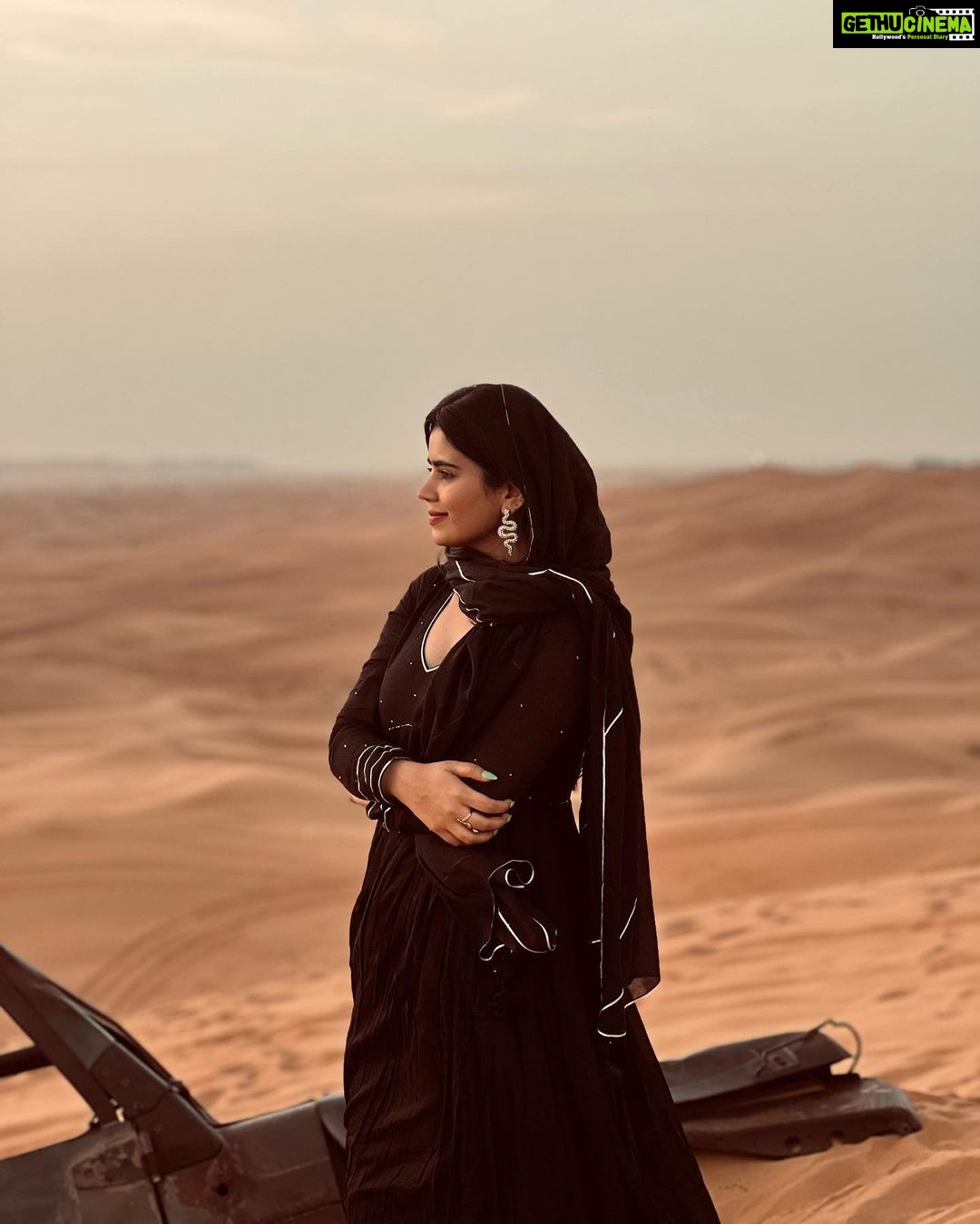Soundariya Nanjundan Instagram - The last one from the black dress series🤭... until I discover a new pair of black dress😉! . #BlackForever" 🏜️ 📸- @bhoopalm_official 🐪 🐪 🐪 🐪 🐪 🐪 #soundariyananjundan #desert #travel #nature #photography #desertlife #travelphotography #adventure #instalike #love #instadaily #sunset #dubai #photooftheday #instagood #sahara #instagood #followforfollowback #art #travelgram #sand #explore #naturephotography #uae #model #mountains #wanderlust #photo #instagram #desertvibes