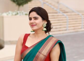 Soundariya Nanjundan Instagram - Draped in elegance ❤️ 🪷 📸- @bhoopalm_official Saree- @thenmozhidesigns Styledbyme✨ 🪷 🪷 🪷 🪷 🪷 #soundariyananjundan #lotus #sarees #saree #sareelove #fashion #flowers #followforfollowback #like #instadaily #sareelovers #sareesofinstagram #ethnicwear #sareeblouse #silksarees #sareefashion #silksaree #indianwear #sareeindia #instagram #silk #indianfashion #sareedraping #traditional #designersarees #sareecollection #india #sareelover #sareestyle #sareeblousedesigns