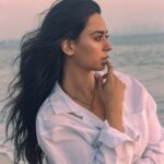 Soundarya Sharma Instagram - Be patient with yourself! You are the Magic of the Universe unfolding at its own rhythm 🩶 📷: @harshitasabnis #believe #BeYou #serendipity