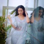 Soundarya Sharma Instagram - प्यार 🤍