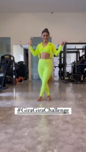 Sreejita De Instagram - Get ready to turn up the heat and get your groove on with the #GiraGiraChallenge! Let’s break barriers, have fun, and inspire each other to stay fit and fabulous! 💥💃

🎬Shot & Edited by @ashmaneditors

Outfit: @glamfitgymwear
Styled by: @ashnaamakhijani

#sreejitade #gym #gymoutfit #FitnessAddict #GymFashionista #neon #socialmedia #viral #trendingreel #reelkarofeelkaro  #explorepage #trending #explore #instagram #instadaily #explore