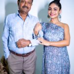 Sreejita De Instagram - Cherishing everyday, every moments spent with my superhero, my Baba. Thank you for being my father, you are the best! Happy Father's Day to the man who has always been there for me. ❤️👨‍👧 🎬Shot & Edited by @ashmaneditors #Sreejitade #happyfathersday #fatherdaughter #love #blessing #trendingreels #viral #explorepage #explore #trending