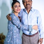 Sreejita De Instagram - Cherishing everyday, every moments spent with my superhero, my Baba. Thank you for being my father, you are the best! Happy Father's Day to the man who has always been there for me. ❤️👨‍👧 🎬Shot & Edited by @ashmaneditors #Sreejitade #happyfathersday #fatherdaughter #love #blessing #trendingreels #viral #explorepage #explore #trending