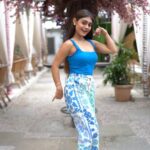 Sreejita De Instagram - o meri ankhiyon ne likhe luv letter ve 🤍💫 🎬Shot & Edited by @ashmaneditors Location @truetrammtrunk #sreejitde #luvletter #dance #viral #reelitfeelit #reelkarofeelkaro #entertainment #explorepage #viralreels #trending #trendingreel