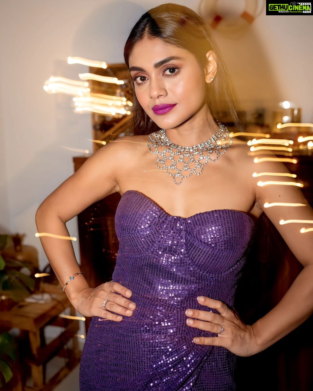 Sreejita De Instagram - Bold, beautiful, and ready to shine ⭐✨💕 🎬Shot & Edited by @ashmaneditors Wearing @the_simsstudio @seema_patel30 #sreejitade #BoldAndBeautiful #FashionGoals #InstaFashion #viral #explorepage #trending #explore #instagram #instadaily #style #explore #instamood #instalike