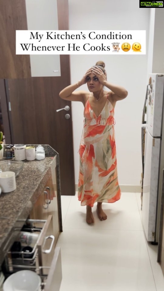 Sreejita De Instagram - Always end up clearing the mess π€ Who else can relate?? ππ π¬Shot & Edited by @ashmaneditors #sreejitade #couple #love #husband #relationship #viral #trendingreel #reelkarofeelkaro #explorepage #trending