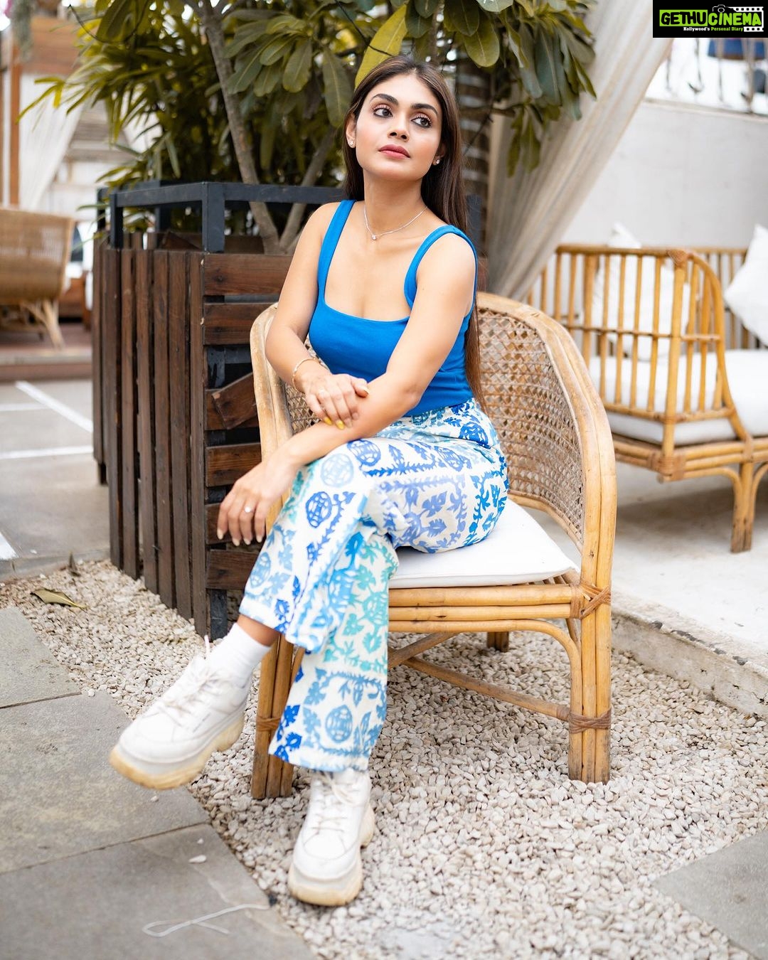 Sreejita De Instagram - Candids are meant to be raw, but you’re born to be caged in perfection 📸💫 🎬Shot & Edited by @ashmaneditors Location @truetrammtrunk #sreejitade #fashion #makeup #outfit #beauty #photoshoot # #explorepage #trending #photography