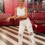 Sreejita De Instagram - Can't get over with this song 🤍💫 🎬Shot & Edited by @ashmaneditors Location @truetrammtrunk #sreejitade #dance #thumka #viral #reelitfeelit #reelkarofeelkaro #entertainment #explorepage #viralreels #trending #trendingreels