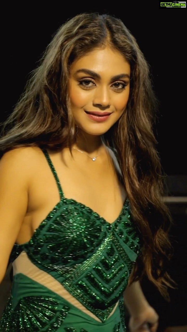 Sreejita De Instagram - Dil pe vaar 💘 @michael_b.p ❤️ Wearing @majesticbyjapnah Shot by @lsd.photography.official #fashion #trendingsongs #trending #fashionreels #bestylish #instamood #instafashion #instagood #instagram #sreejitade