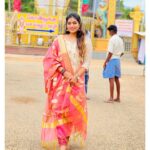 Srinisha Jayaseelan Instagram - All prayers and blessings 💜❤️✨ Muthumalai Murugan Temple
