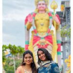 Srinisha Jayaseelan Instagram - All prayers and blessings 💜❤️✨ Muthumalai Murugan Temple