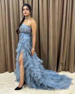 Sumbul Touqeer Khan Instagram - Thank you so much for all the love 🫶🏻✨ Grateful 🤍

__________________________
Styled by- @purvabansal5
Outfit- @label_kalon 
Jewellery - @purvabansal5
Makeup & Hair - @celebsmakeupbysejal