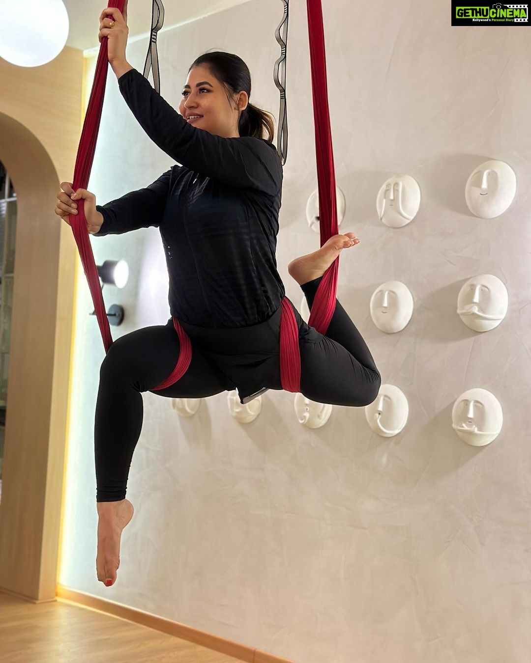 Sunita Gogoi Instagram - Manifest in goodness 🪬 Trust the Universe💫 Swipe 👉 #happyinternationalyogaday #worldyogaday 🧘♀️ #Studio @aulayaa_yogastudio