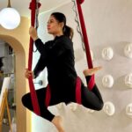 Sunita Gogoi Instagram – Manifest in goodness 🪬
Trust the Universe💫
Swipe 👉
#happyinternationalyogaday
#worldyogaday 🧘♀️
#Studio @aulayaa_yogastudio