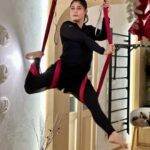 Sunita Gogoi Instagram – Manifest in goodness 🪬
Trust the Universe💫
Swipe 👉
#happyinternationalyogaday
#worldyogaday 🧘♀️
#Studio @aulayaa_yogastudio