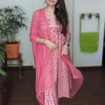 Tara Alisha Berry Instagram - 🌺 @prakritijaipur #prakritijaipur #handblockprinted #handblockprint #madeinindia #indianwear #desi @iyer.aarti