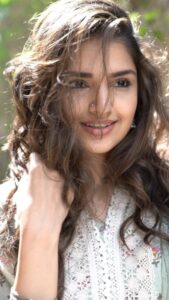 Tara Alisha Berry Instagram - 💚

Shot by @prashant.photography 
Wearing @prakritijaipur