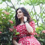 Tara Alisha Berry Instagram - Noodle waale baal. 📸 @snehilcam_ @yajasphotography_