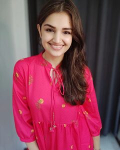Tara Alisha Berry Instagram - 🌺