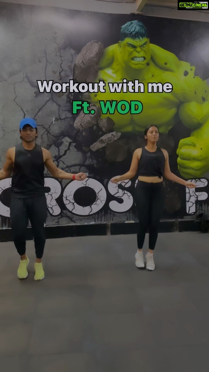 Tejashree Pradhan Instagram - अन्न..वस्त्र…निवारा….आणि व्यायाम(exercise) #rituals 😊😊😊 @thewod_mumbai @brian.dfitness