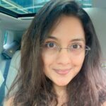 Tejashree Pradhan Instagram - Two things you can always count on : rain falling and Sun coming back out ! #fallingnrising 💕 #HappyLife