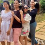 Tejashree Pradhan Instagram – 😈😈 #family 
When it hasn’t been your day, your week, your month
Or even your year, but I’ll be there for you
When the rain starts to pour…
I’ll be there for you,Like I’ve been there before…..
I’ll be there for you..Cause you’re there for me too🤗🤗
#HappyLife