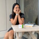 Tejashree Pradhan Instagram – Let’s solve our problems in a sporting manner… believe me WE CAN FIX ALMOST EVERYTHING 🤓 #HappyLife

P.S. this was the tune playing in my head while I was doing it🤪
