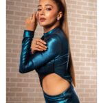 Tina Datta Instagram - Style is Comfort and Me! It speaks of who I am, lots of colours, lots of cuts, lots of regrowing back and lots of spark! That's Tina's Style for you all... #HTStyleAwards @hindustantimes @htcity . . 📸: @ayushgoenka_ 👗: @victor_robinsonofficial 💎: @the_jewel_gallery 🧣: @stylingbyvictor @sohail__mughal___ 💄: @makeupbyrishabk Media Relations: @brandnbuzz . . #EklaChaloRe #WarriorPrincess #TinaKaStyle #ootn #fashion #potd #photooftheday #style #lookbook #stylediary #tinadatta