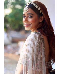 Tina Datta Instagram - Badlaav ki iss kahani mein, pyaar le aaya hai ek naya mod. Kaise karenge Surili aur Shivendra aane wale saare toofano ka saamna? Jaane ke liye dekhte rahiye Hum Rahe Na Rahe Hum; Monday to Friday, rat 9:00 baje, Sony Entertainment Television par. @sonytvofficial @swastikproductions 
.
.
.
#SuriliShivKiShaadi #HumRaheNaRaheHum #SonyEntertainmentTelevision #wedding #photodump #jaybhanushali #tinadatta