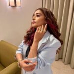 Tina Datta Instagram - This girl loves her work, maybe living in suitcases in and out of cities but love working around the clock, let’s keep it coming! #HappiestWhenImWorking . . . #EklaChaloRe #WarriorPrincess #TinaKaStyle #workmode #eventdiaries #lookbook #stylefile #tinadatta